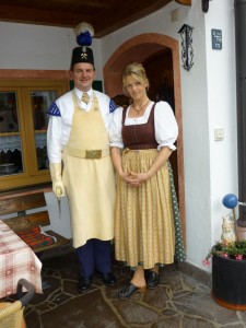 Bergmann Franz Kurz in der traditionellen Bergmanns-Uniform und Frau Christiane 
