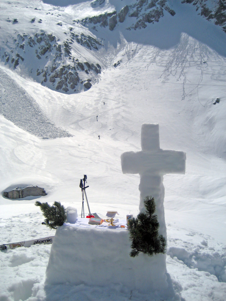 Schnee-Altar im Hocheiskar