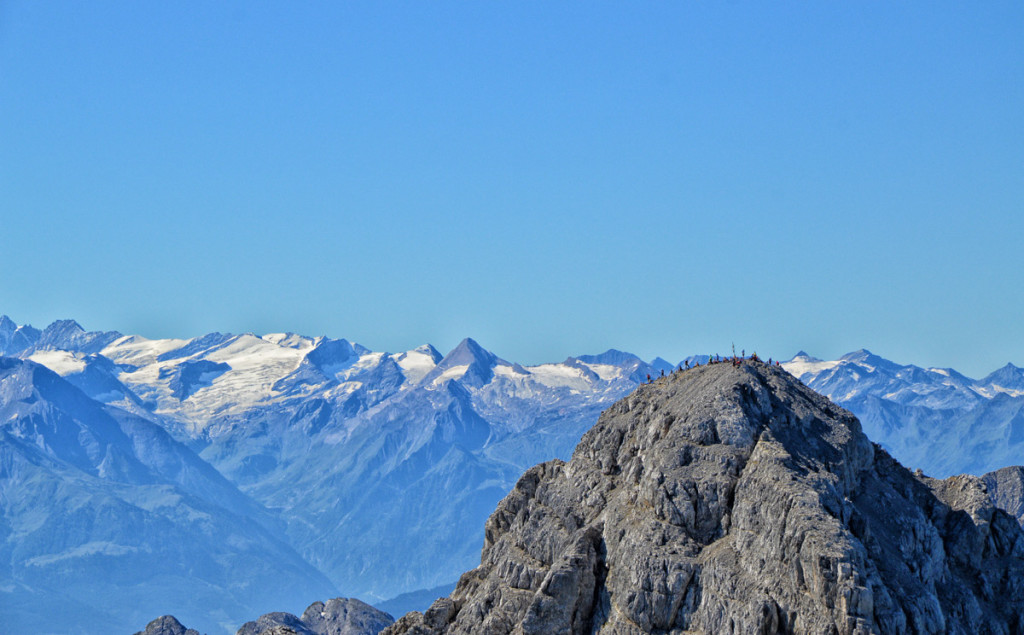 Blick von der Mittelspitze zur Südspitze des Watzmanns
