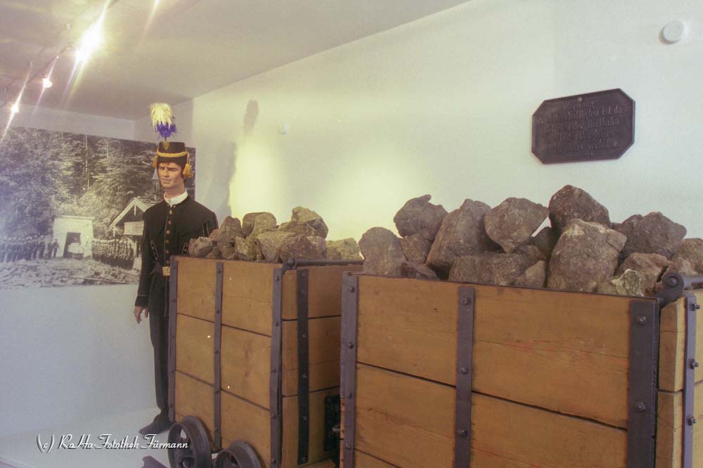 Bergmann bei der Arbeit im Bergbaumuseum in Achthal, Gmd. Teisendorf, Rupertiwinkel, Oberbayern, Bayern, Berchtesgadener Land