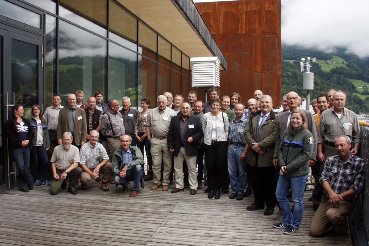 Beim Jahrestreffen der Betreuer und Probennehmer der 19 bayerischen Waldklimastationen im Berchtesgadener Nationalparkzentrum „Haus der Berge“ standen Fachvorträge und Exkursionen auf dem Programm.