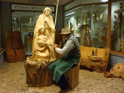 Schnitzvorführung am Berchtesgadener Advent