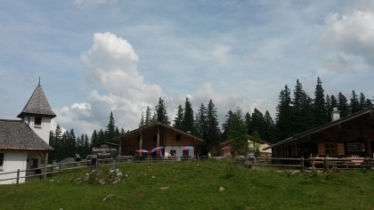 Kührointhütte mit der Kapelle St. Bernhard (Gedenkkappelle an die Bergopfer)