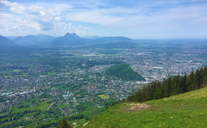 Blick über Salzburg zum Högl