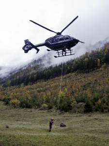 Bergwacht Hubschrauber mit Rettungstau © BRK BGL