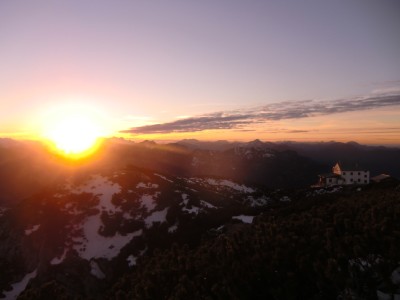 Sonnenuntergang zu Heiligabend am Berchtesgadener Hochthron