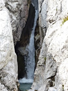 Wasserfall unterhalb der Hochwies © Ann-Kathrin Helbig