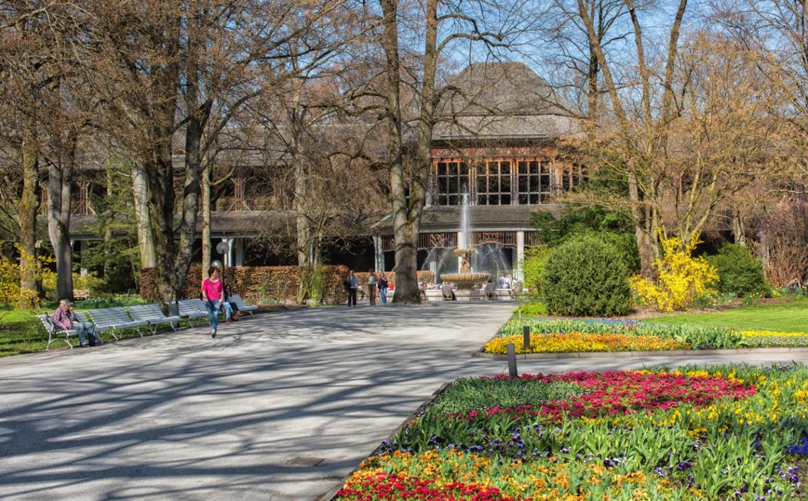 Der Königliche Kurgarten in der Alpenstadt Bad Reichenhall