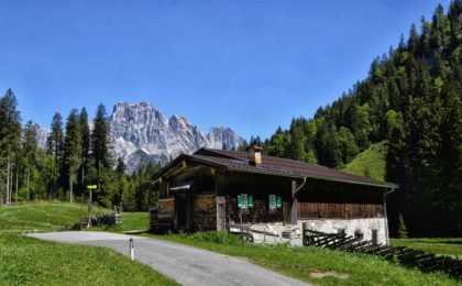 Am Hirschbichl, der Grenze zwischen dem Berchtesgadener Land und dem Salzburger Saalachtal