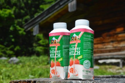 Die neue, frische Erdbeer-Milch von Berchtesgadener Land