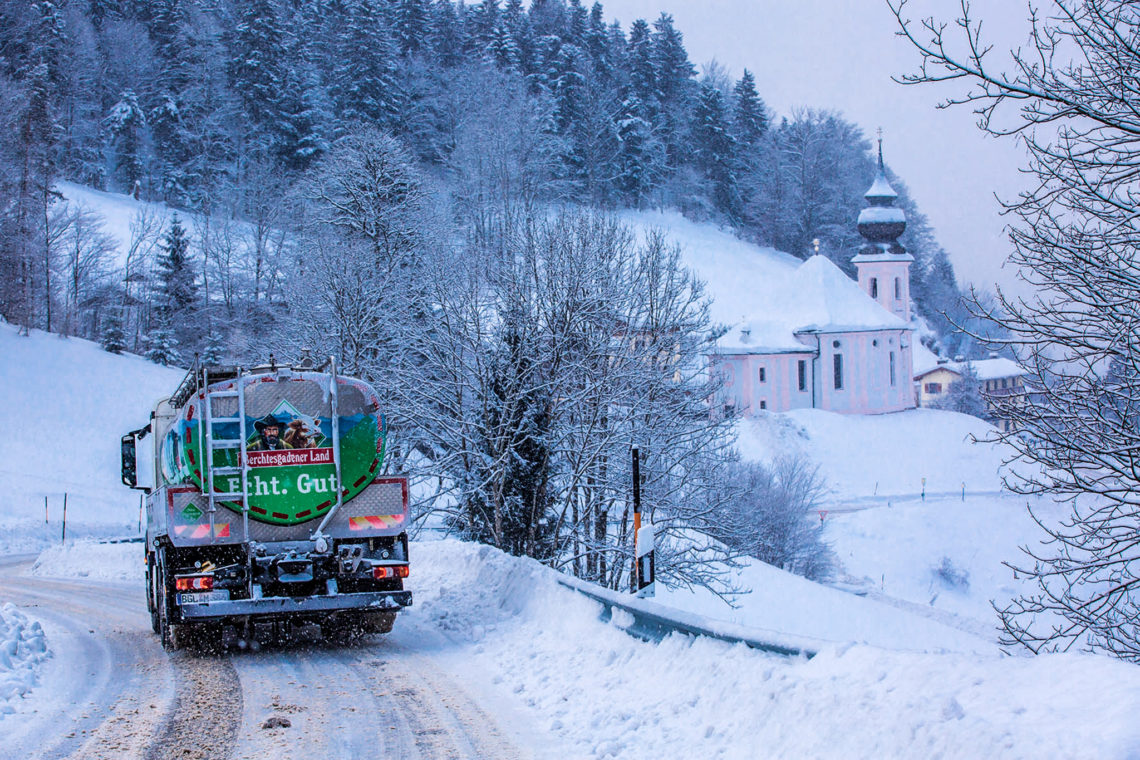 Milcherfassung im Winter in Maria Gern | Berchtesgaden