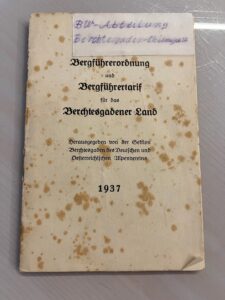 Bergführerverordnung und Führertarif für Berchtesgaden aus dem Jahr 1937. Die angegebenen Tarife sind in Reichsmark ausgewiesen.